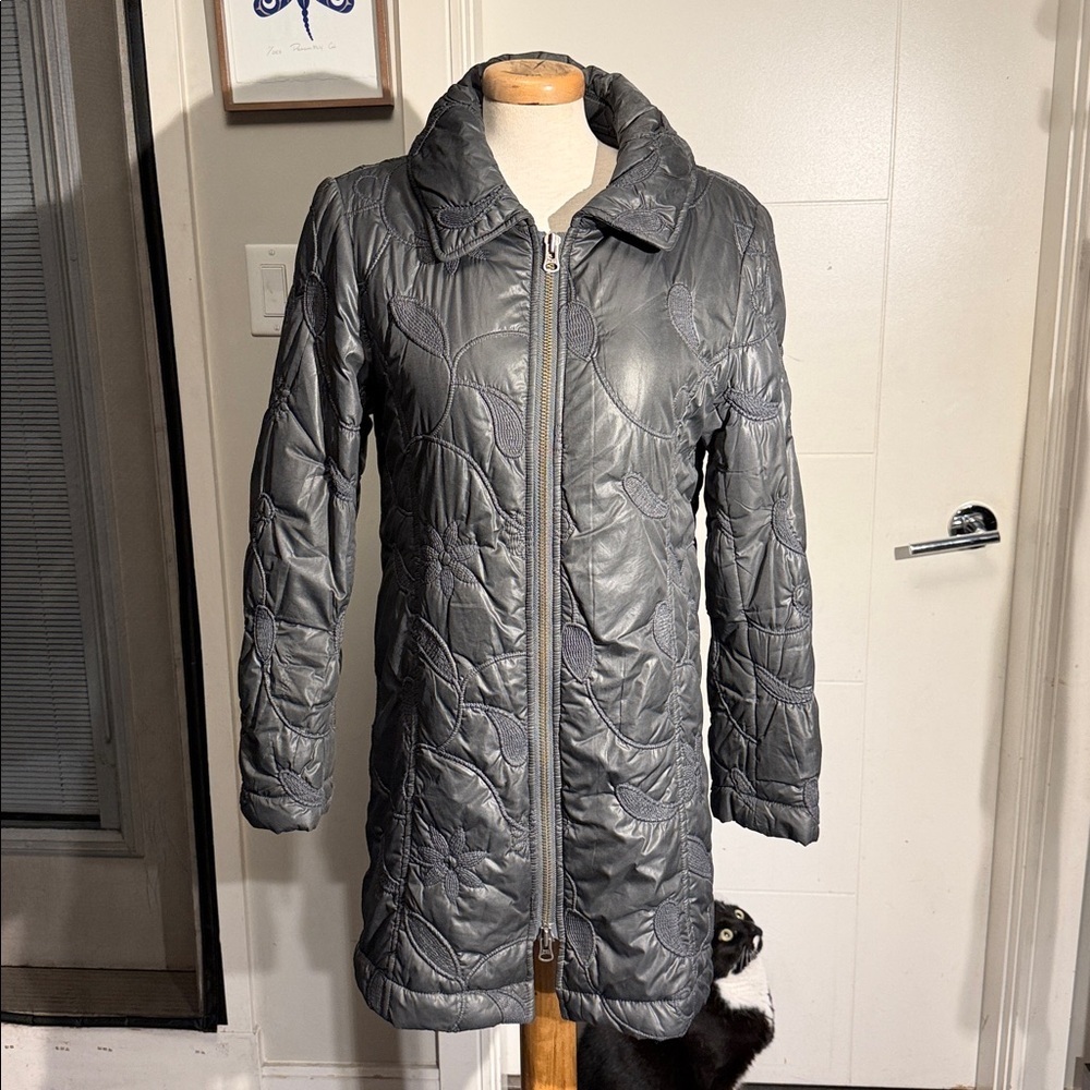 Vintage Embroidered winter puff coat
